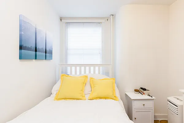 Sold by Lizmar Asset Management LLC | media 11