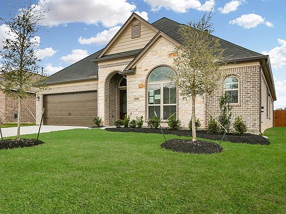 3rd image of 18919 Cypress Bay Dr