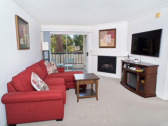 5th image of 5535 Canoga Ave APT 204