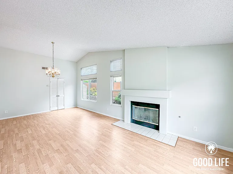 581 Canyon Dr — Photo 3