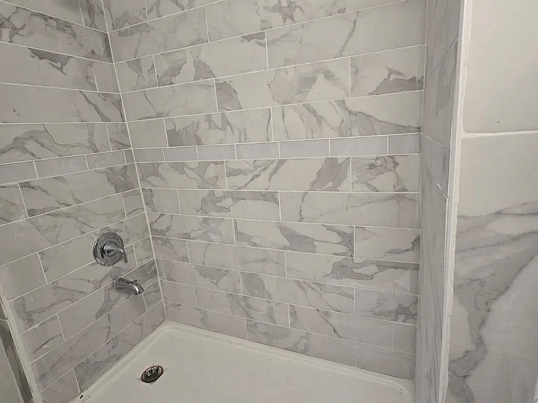 19 Wood Ave #2 — Photo 6