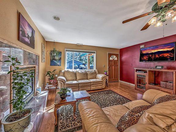 4th image of 789 Hazel Dr