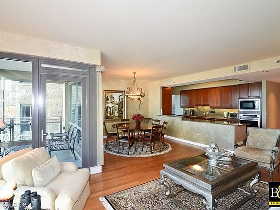 4th image of 130 N Garland Ct APT 2011