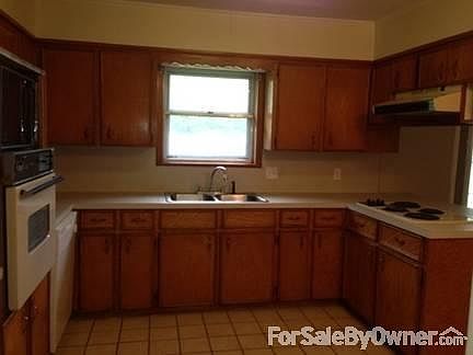 4th image of 304 Banbury Ln
