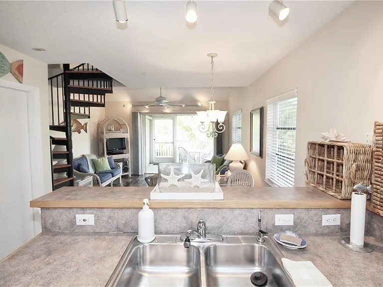 9400 Little Gasparilla Is #A10 — Photo 11