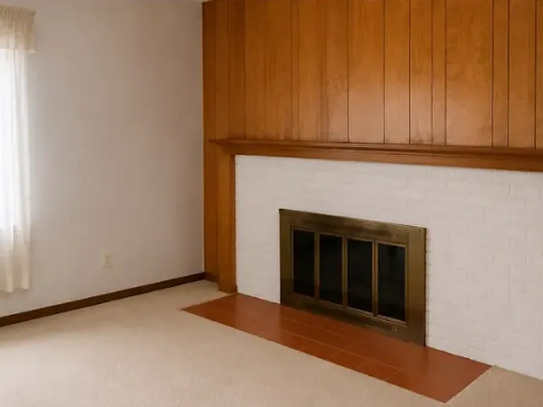11204 SW Bel Aire Ln — Photo 3