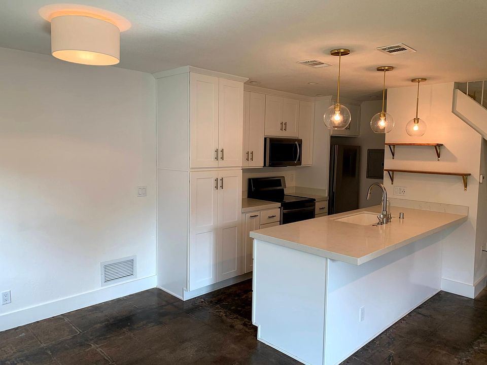 1st image of 2291 Samaritan Dr APT 2