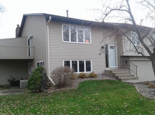 14329 Chestnut Dr, Eden Prairie, MN 55347