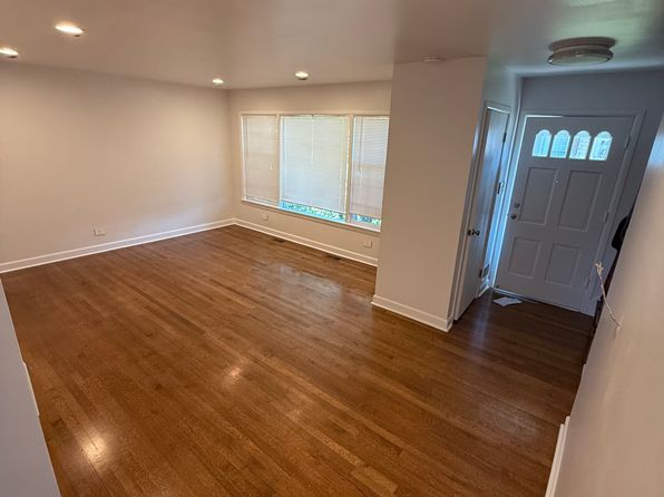 718 N Western Ave #1