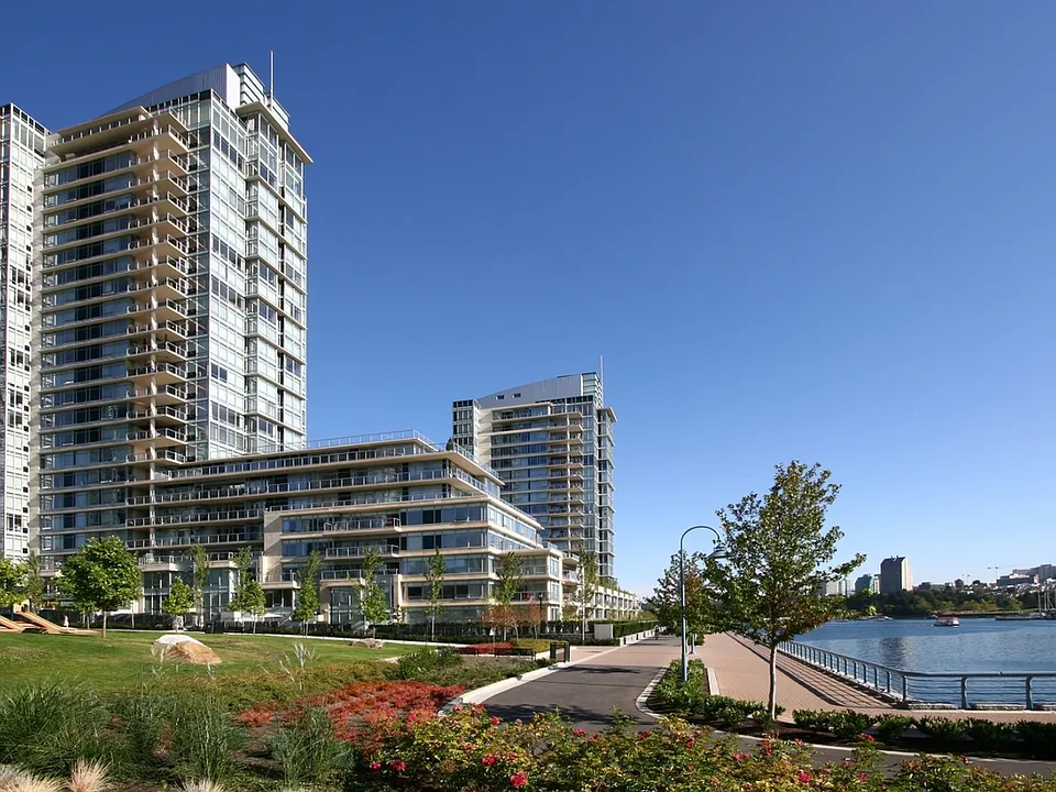 428 Beach Cres #1505