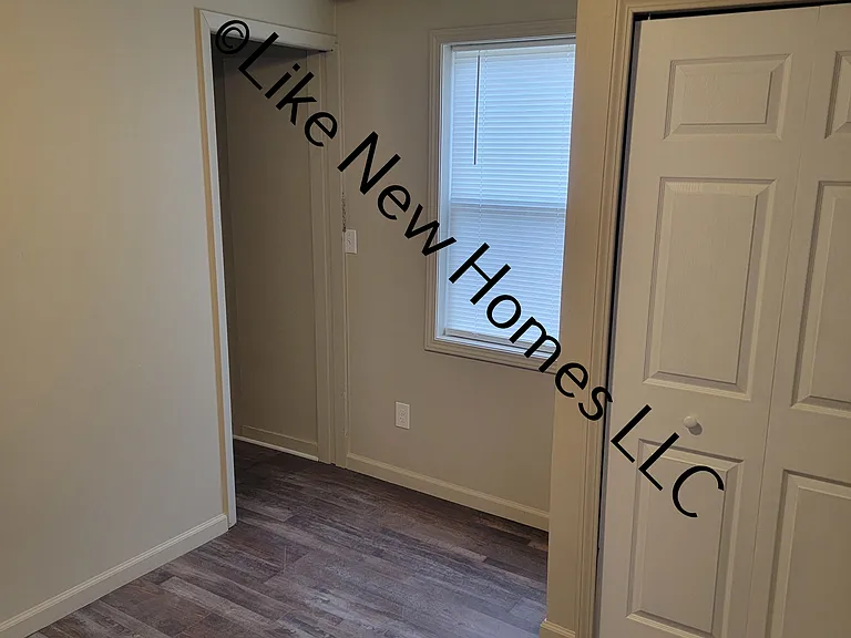 5448 Silverton Dr — Photo 14