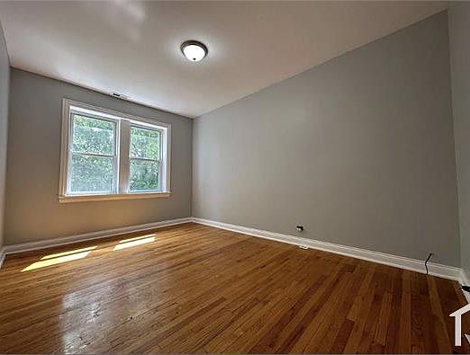 4th image of 2046 N Saint Louis Ave #2