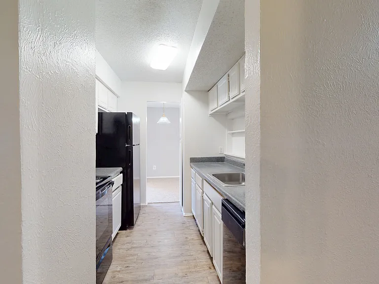 Addison Apartments at the Park — Photo 42