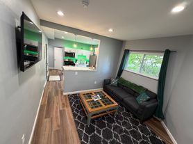 3932 Vinceton St, Pittsburgh, PA