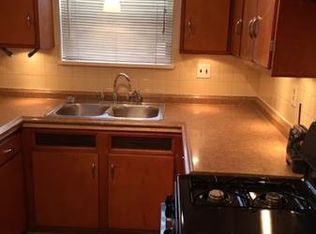 2833 Noble Rd APT 5, Cleveland, OH 44121