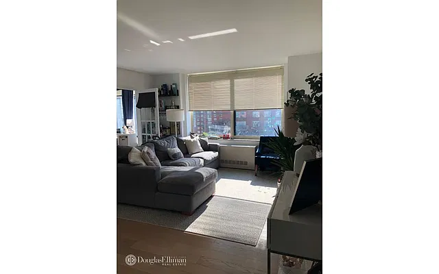 Rented by Douglas Elliman | media 51