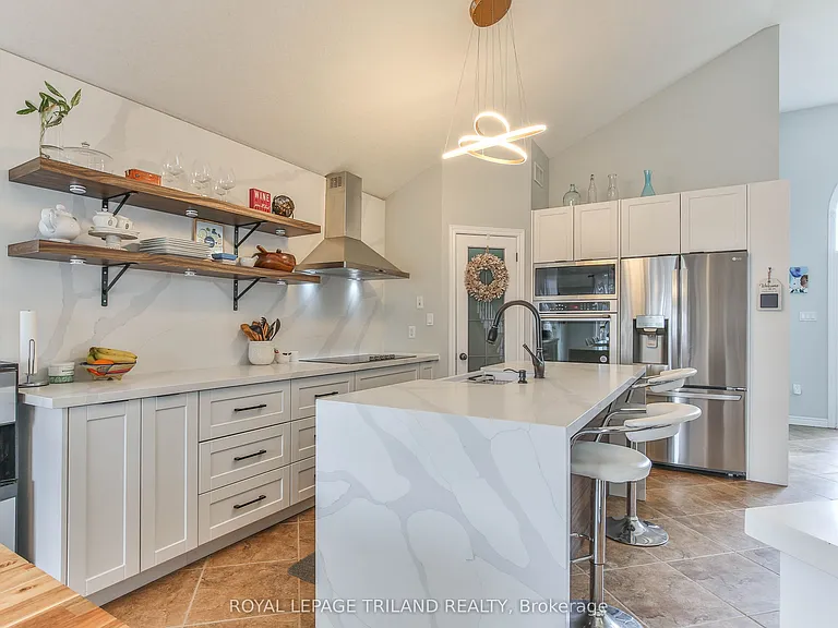 41 Owen Ct — Photo 12