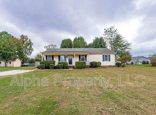 208 Roscoe Dr, Greer, SC 29651