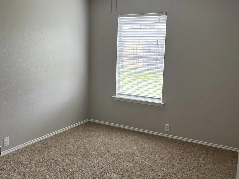 3004 Elderberry Dr — Photo 18
