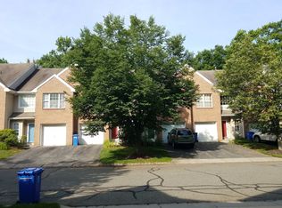 243 Hidden Woods Ct, Piscataway, NJ 08854