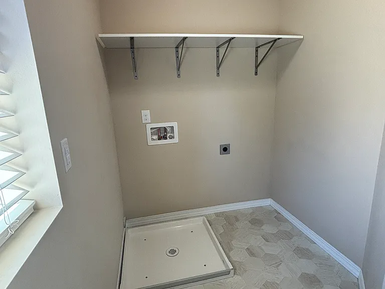 3676 SE Chesterton Dr — Photo 13