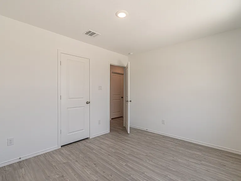 6406 Kemper Pl — Photo 12