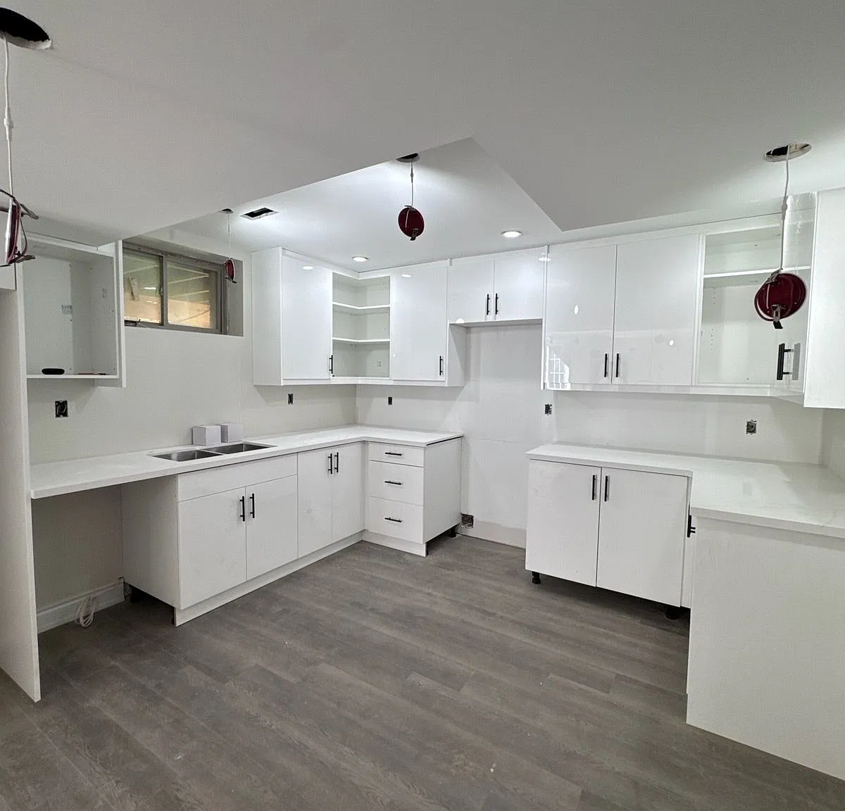 2 bed, $1,900 — Photo 2
