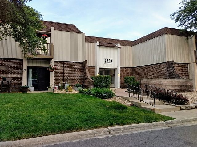 1st image of 7323 Blackburn Ave #L-104