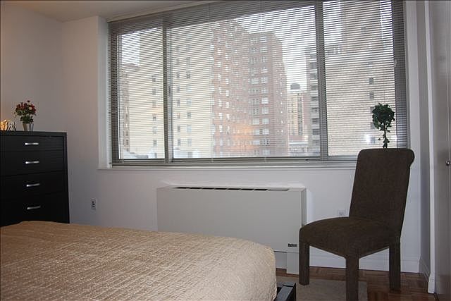 2nd image of 1500 Lexington Ave APT 10P