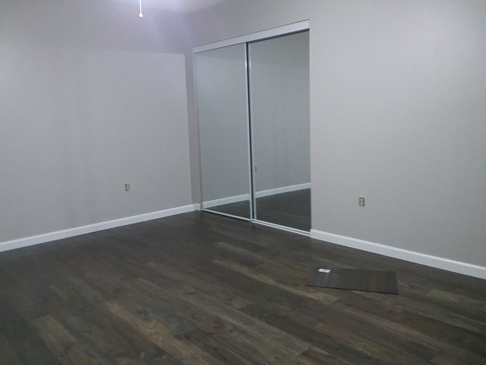 1st image of 19280 Golfview Dr