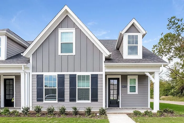 3 bed, 3.0 bath, 2182 sqft, $2,465 — Photo 3