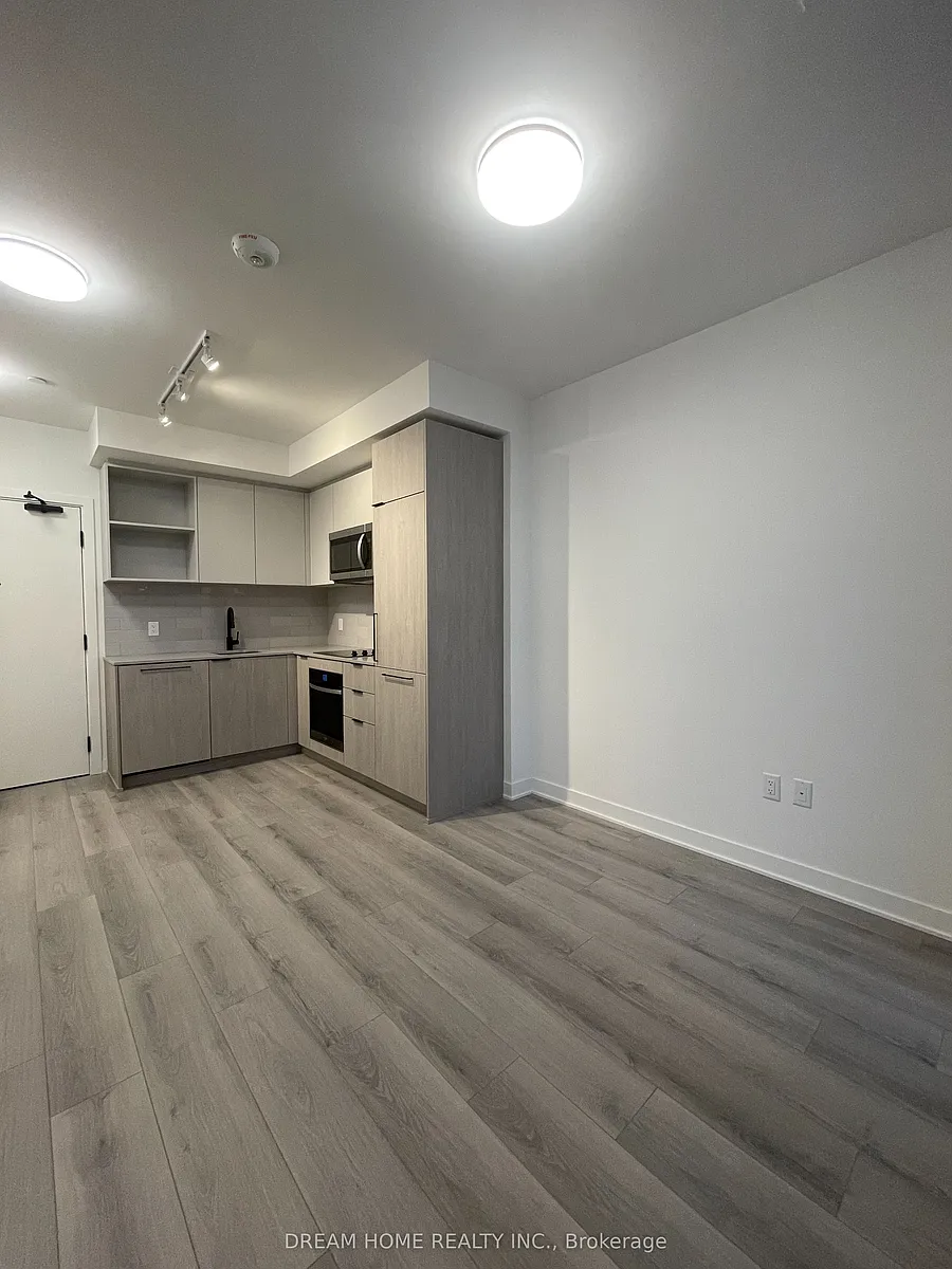 Building Photo - 1185 Dupont St #704