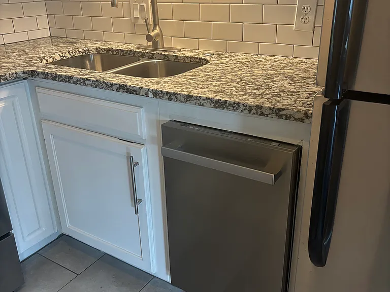 218 S Batchewana Ave #202 — Photo 13