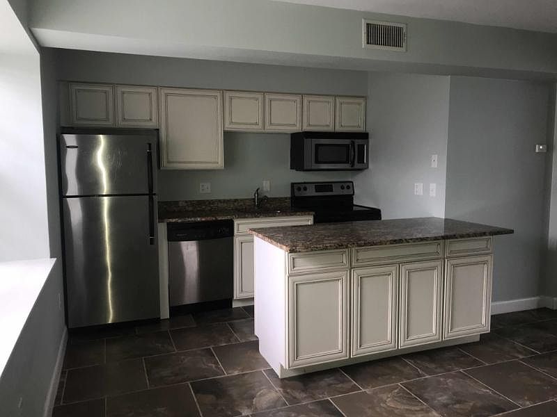 2nd image of 817 Irma Ave