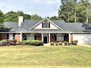 140 Oak Hill Dr, Covington, GA