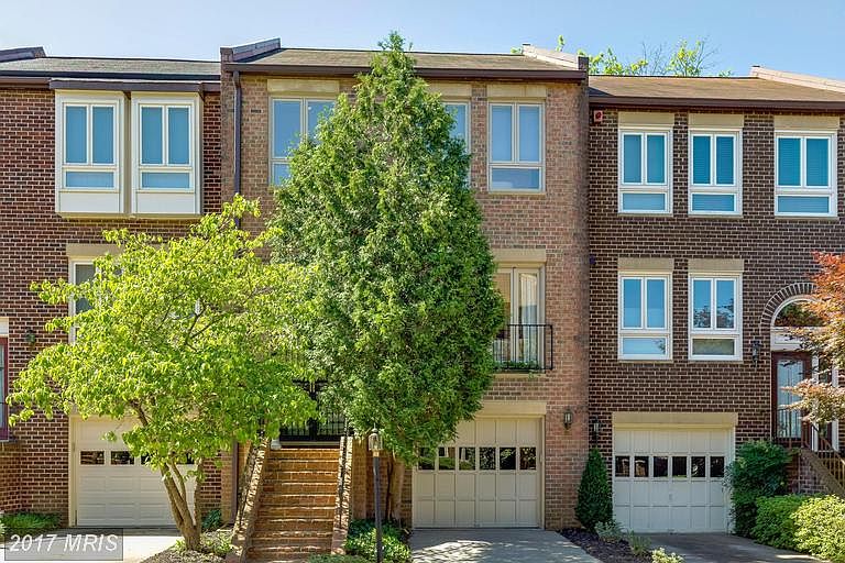 ONE OF A KIND ~ 10167 Turnberry Place