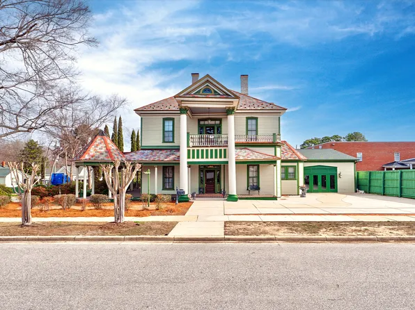 201 E Hill ST, Benson, NC 27504