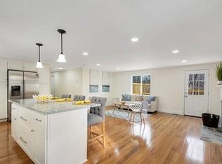 6 Carpenter Rd, Lynnfield, MA 01940