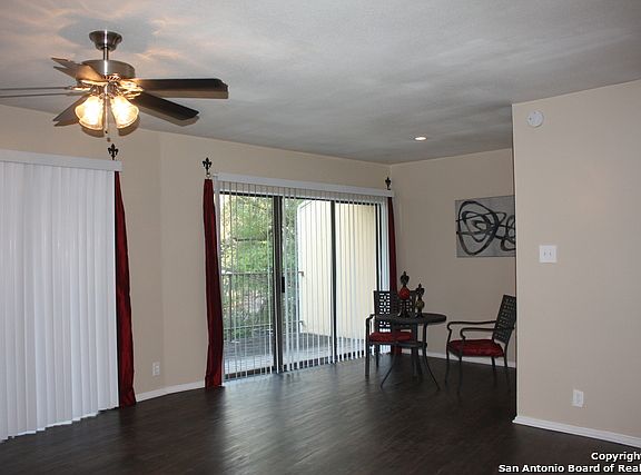 3rd image of 8642 Fredericksburg Rd APT 301
