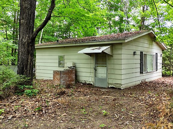 3rd image of 7069N Fender Road