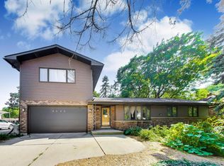 4049 Grandview Ave, Gurnee, IL 60031
