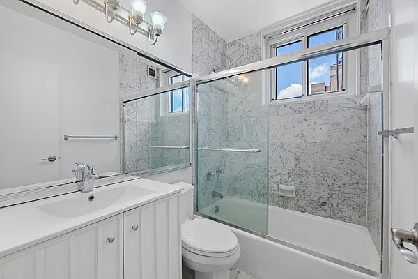 Rented by Level Group | media 12