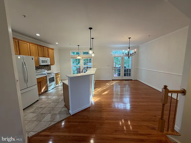 10631 Sandown Way — Photo 6