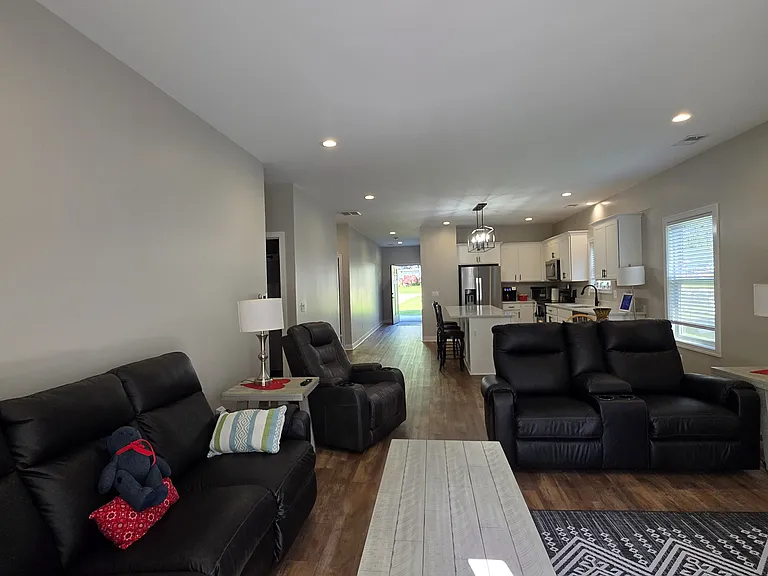 Livingroom leads to back porch