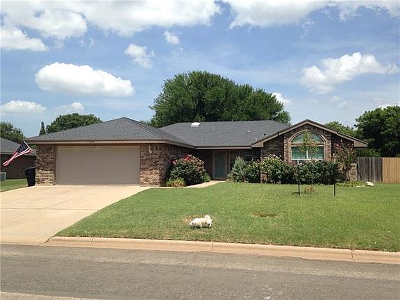 2nd image of 6325 Twin Oaks Dr