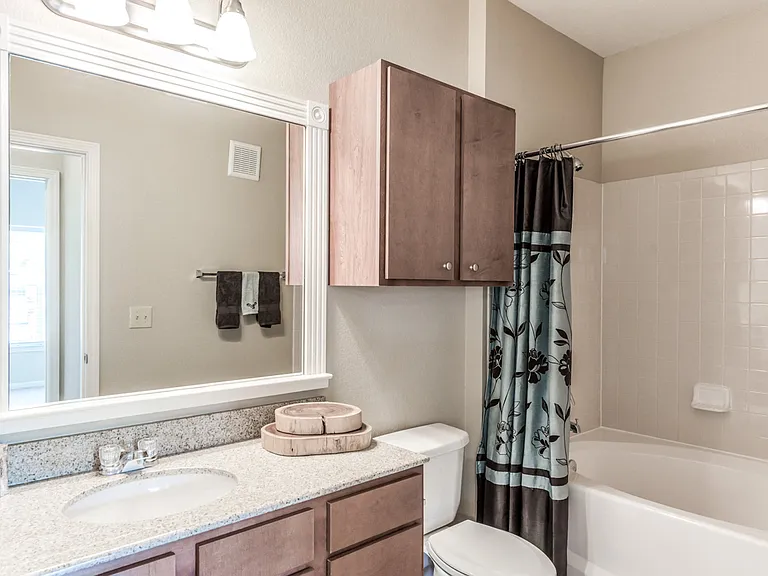 The Bennett Baytown — Photo 13