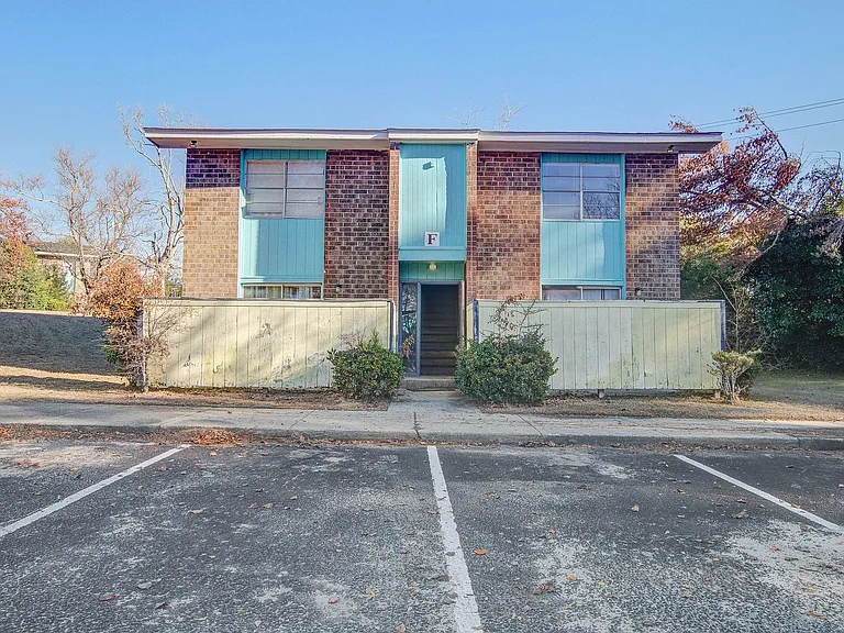 Palmetto Place Apartments — Photo 2