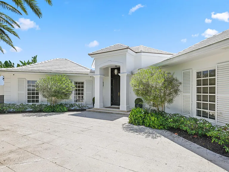 2204 Notre Dame Dr — Photo 8