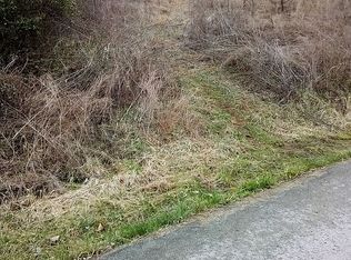 1 Moores Br, Booneville, KY 41314