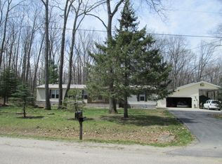 3270 Skyline Rd, Lewiston, MI 49756